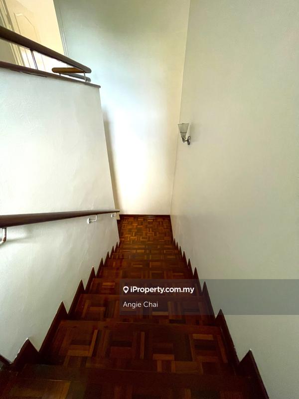 Townhouse for Sale in Sunway Damansara, Kota Damansara by Angie Chai - iProperty.com.my