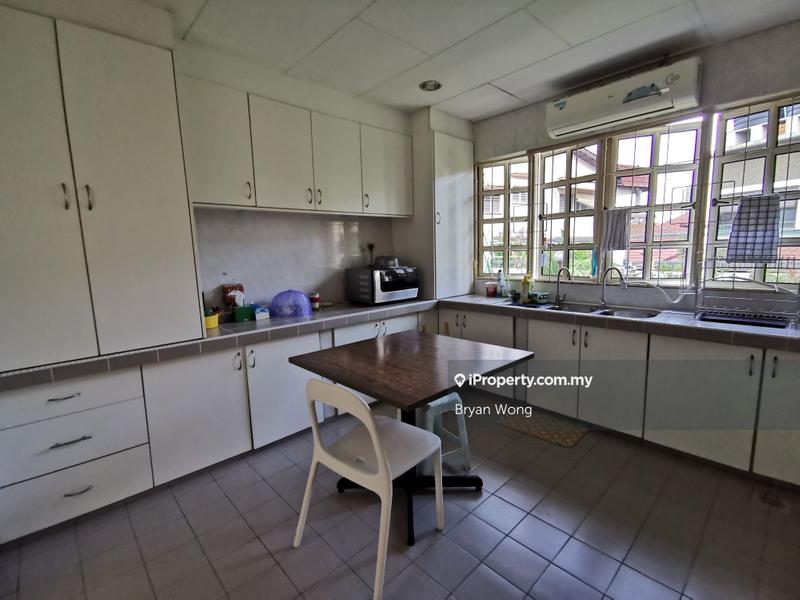 Bungalow House untuk Dijual di Seksyen 17, Petaling Jaya oleh Bryan Wong - iProperty.com.my