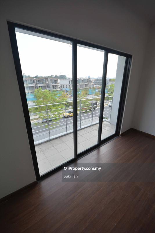 3-storey Terraced House for Sale in Lake Fields, Sungai Besi by Suki Tan - iProperty.com.my