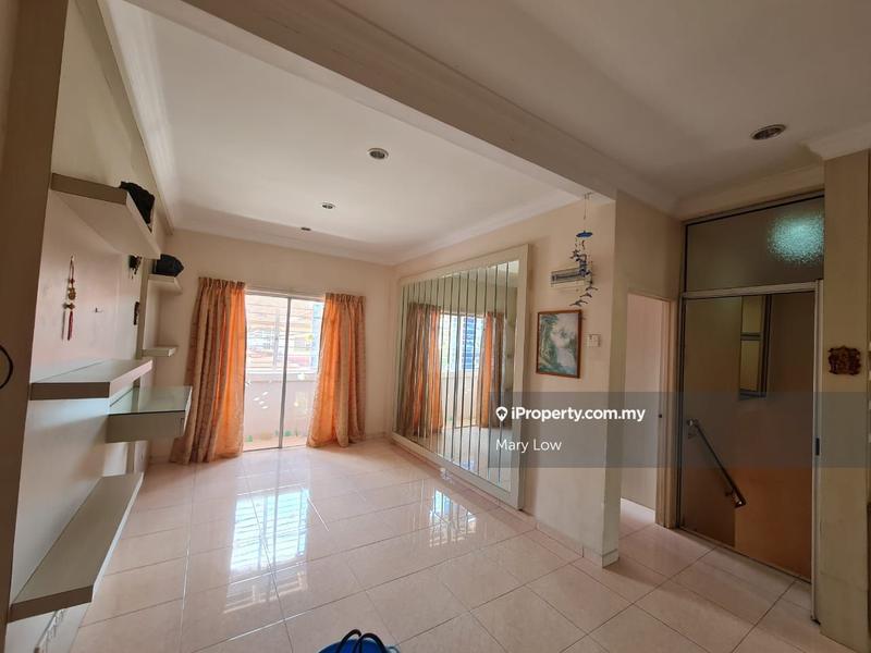 Townhouse for Sale in Taman Bukit Cheng, Cheng by Mary Low - iProperty.com.my