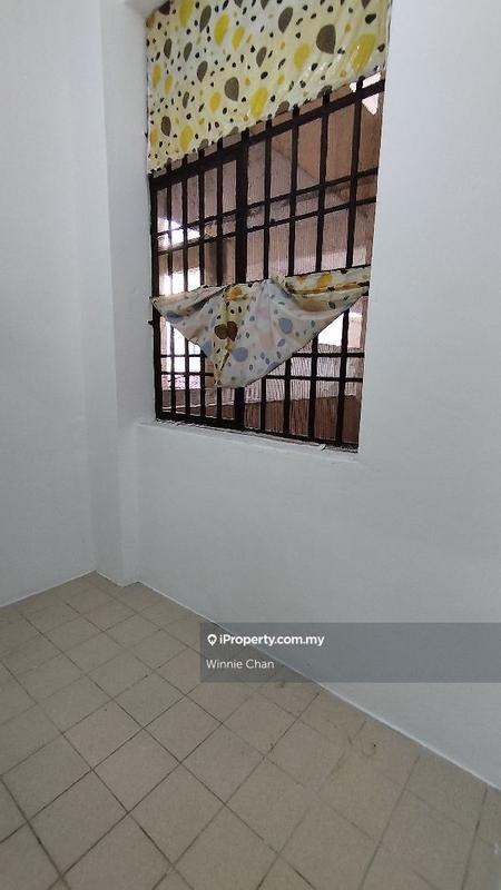 Apartment for Sale in Kings Height by Winnie Chan - iProperty.com.my