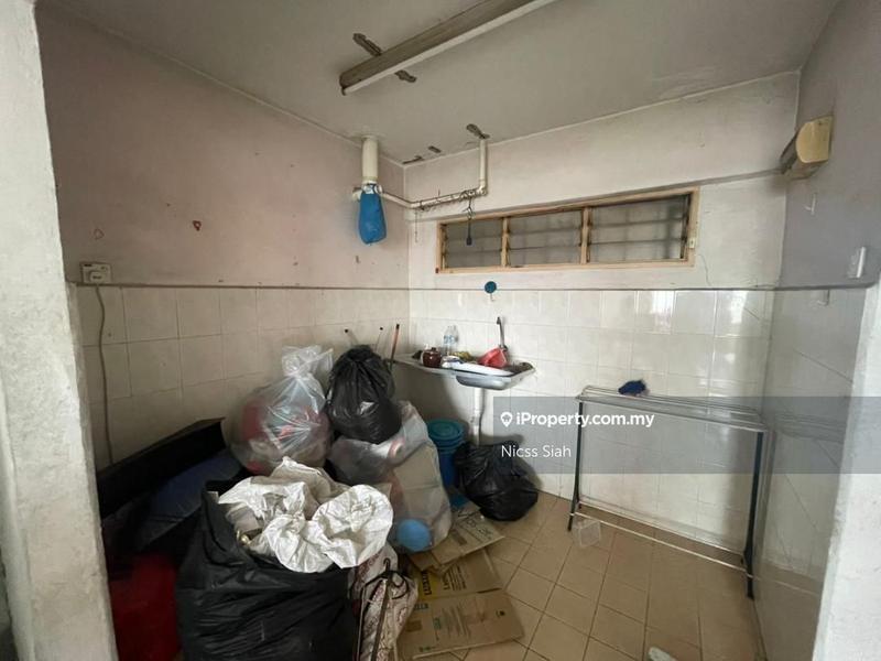 Rumah Pangsa untuk Dijual di Taman Permai Indah Flat oleh Nicss Siah - iProperty.com.my