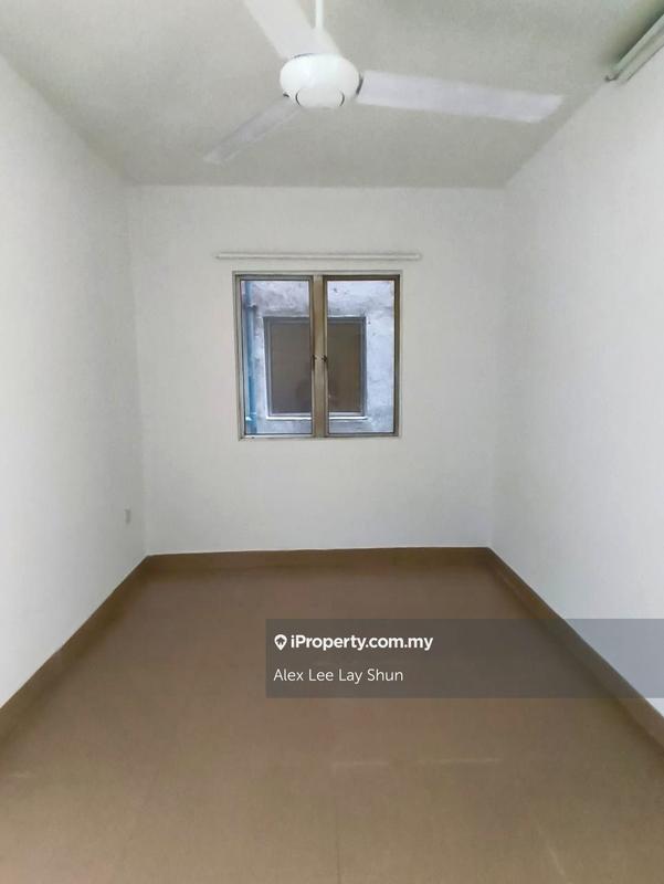 For Sale - Flora Damansara Apartment