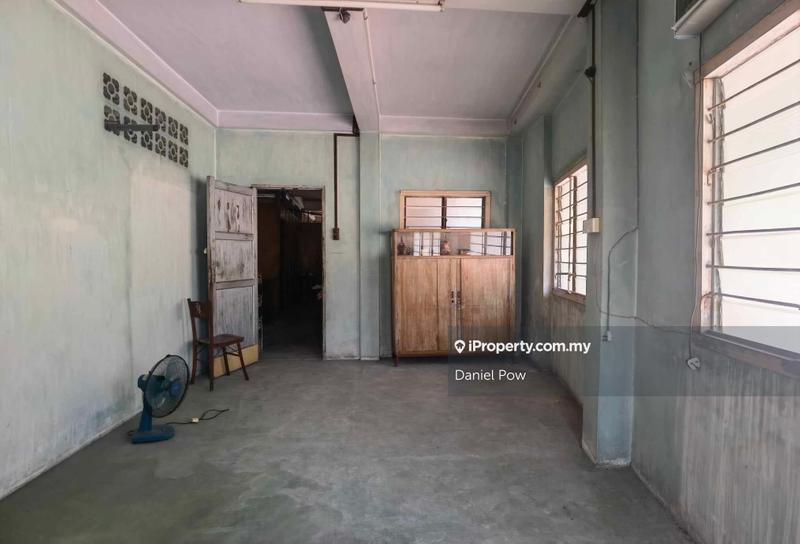 Shop for Sale in Kampung Hulu, Melaka City by Daniel Pow - iProperty.com.my