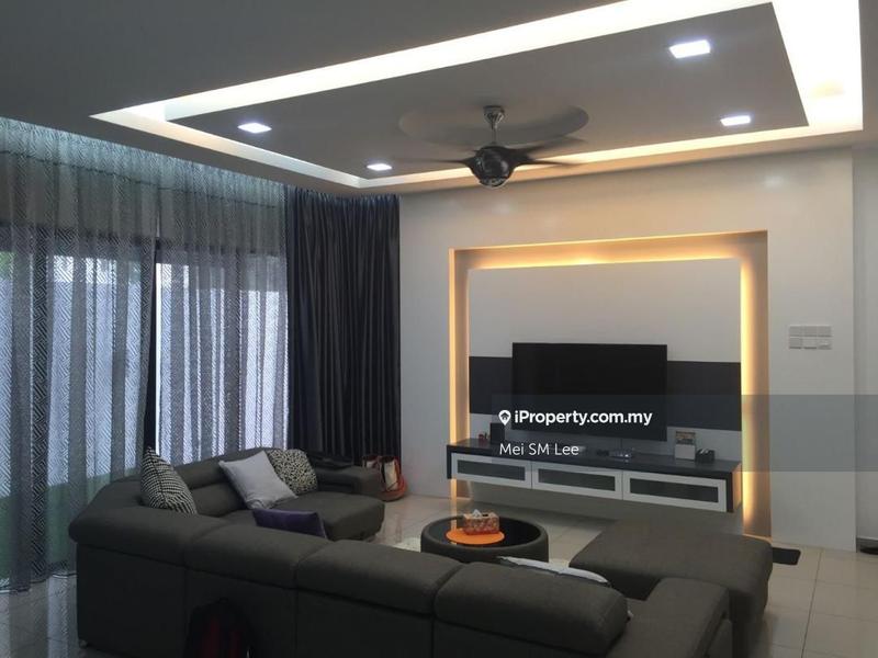 Twin Palms, Sungai Long Living Room