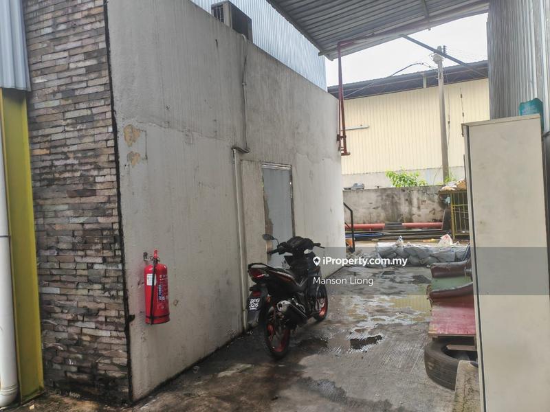 Kilang Terpisah untuk Dijual di Kampung Baru Subang, Sungai Buloh oleh Manson Liong - iProperty.com.my
