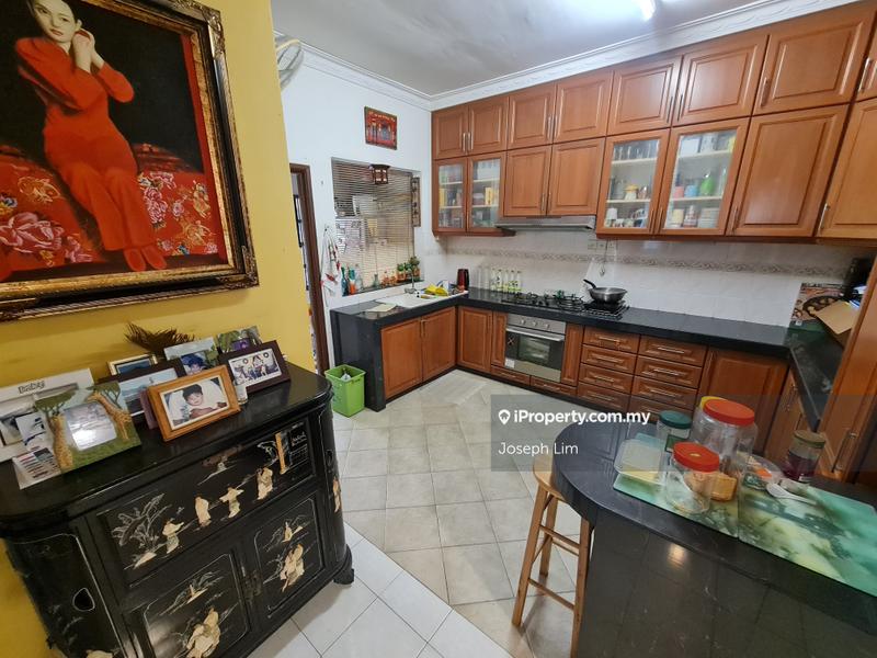 Rumah Berkembar untuk Dijual di Bandar Kinrara Seksyen 6, Bandar Kinrara oleh Joseph Lim - iProperty.com.my