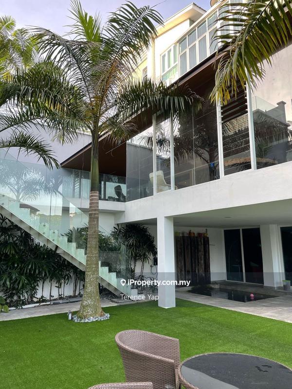 Semi-Detached House for Sale in Mines Resort City, Seri Kembangan by Terence Yap - iProperty.com.my