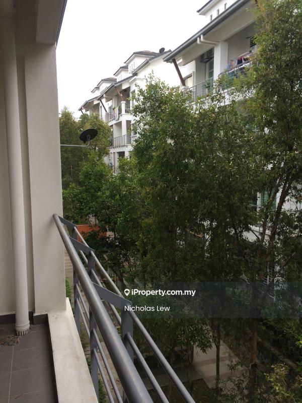 Kondominium untuk Dijual di Bayan Villa, Seri Kembangan oleh NK Lew - Exterior - iProperty.com.my