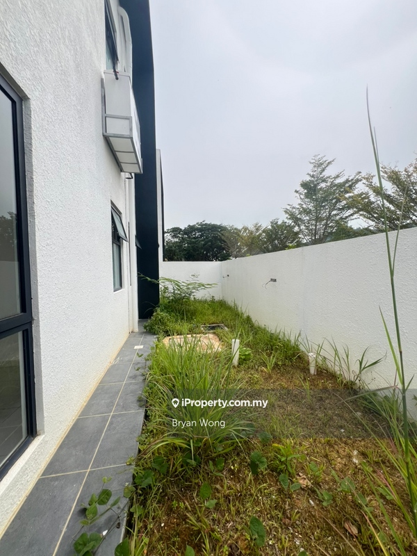 Rumah Berkembar untuk Dijual di Taman TTDI Grove, Kajang oleh Bryan Wong - iProperty.com.my