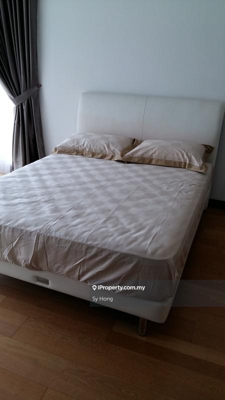Kediaman Servis untuk Disewa di Regalia Residence oleh Sy Hong - iProperty.com.my