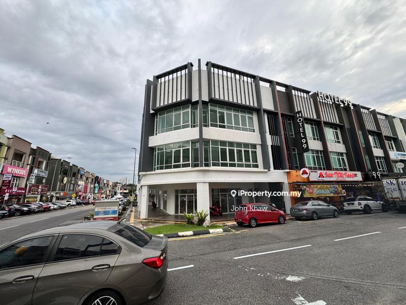 For Rent - Sri petaling Lift Corner 3 Storey Sri Petaling, Jalan Radin Bagus, Radin Tengah, Radin Anum