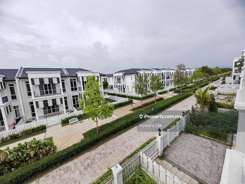 Rumah Berangkai 2 Tingkat untuk Dijual di Eco Majestic, Semenyih oleh Vincent Lee - iProperty.com.my