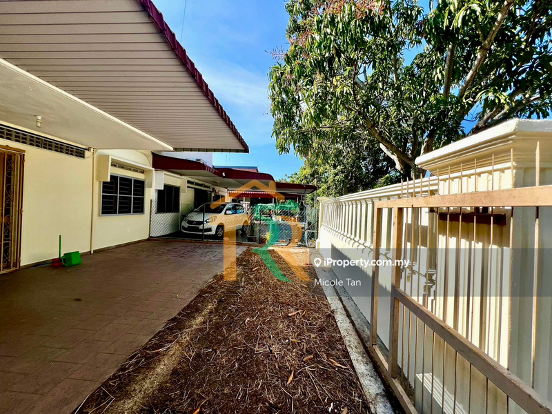Semi-Detached House for Sale in n4u2l, Muar by Micole Tan - iProperty.com.my