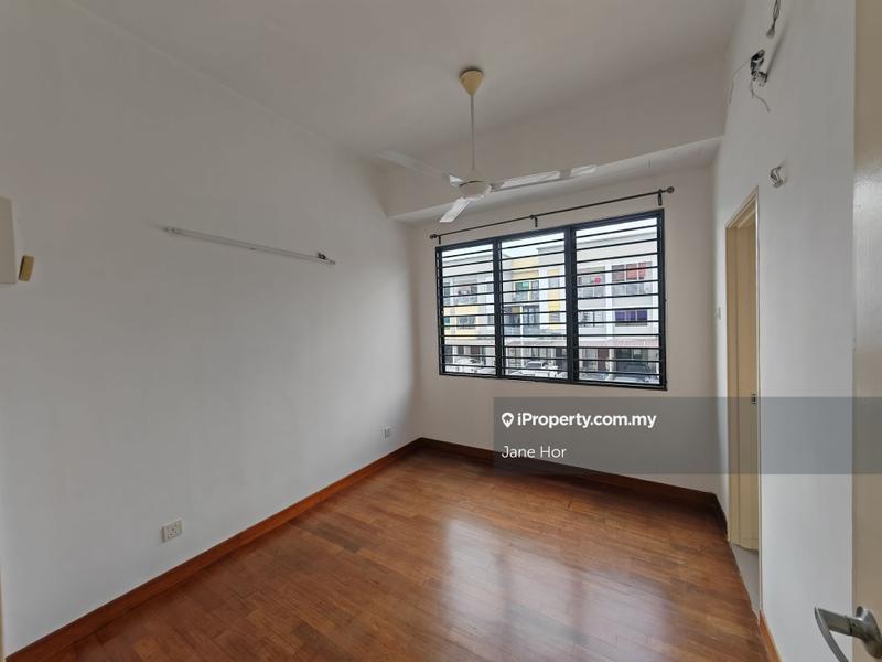 Townhouse for Sale in 16 Sierra, Puchong by Jane Hor - iProperty.com.my