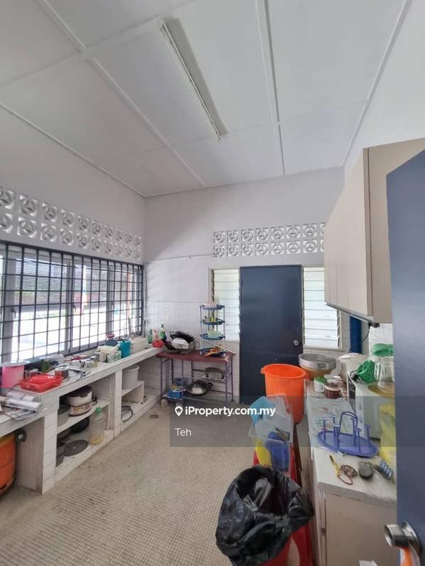 Banglo Komersial untuk Dijual di Section 11, Petaling Jaya oleh Teh - iProperty.com.my
