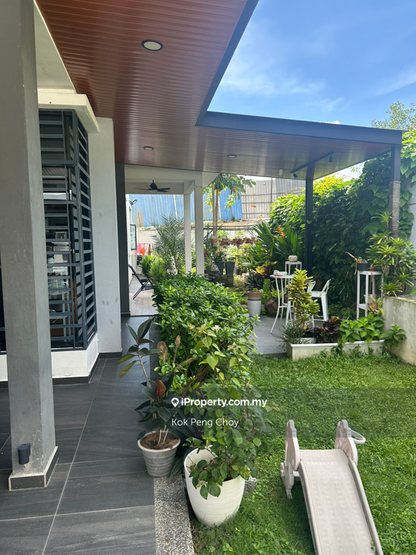 3-storey Terraced House untuk Dijual di Taman Bukit Serdang, Seri Kembangan oleh Kok Peng Choy - iProperty.com.my