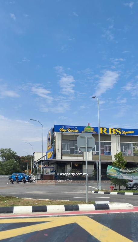 For Rent - Close Petron ＆ Petronas Station Bidara Ria Shoplot