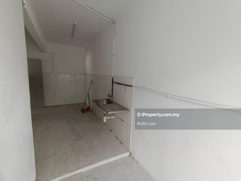 Rumah Pangsa untuk Dijual di Kuchai Entrepreneurs Park oleh BoBo Lee - iProperty.com.my