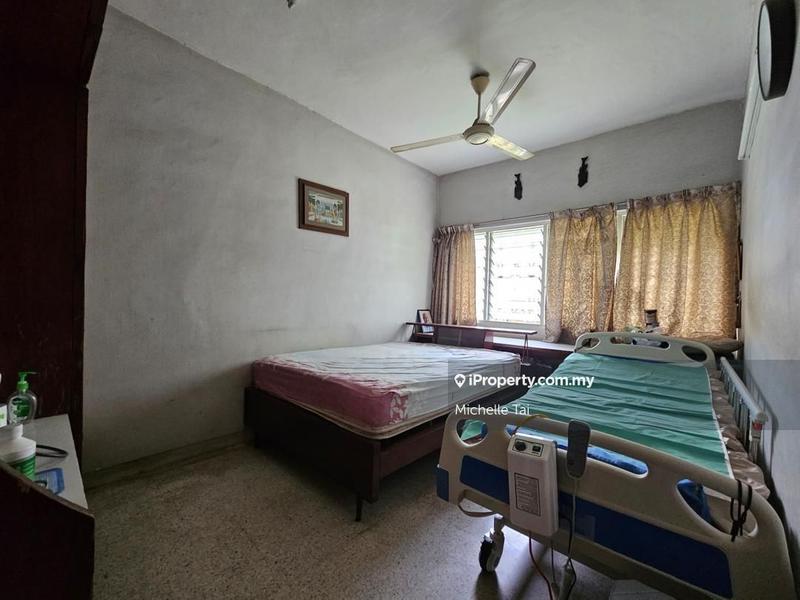 Semi-Detached House for Sale in Taman Lucky, Bangsar by Michelle Tai - iProperty.com.my