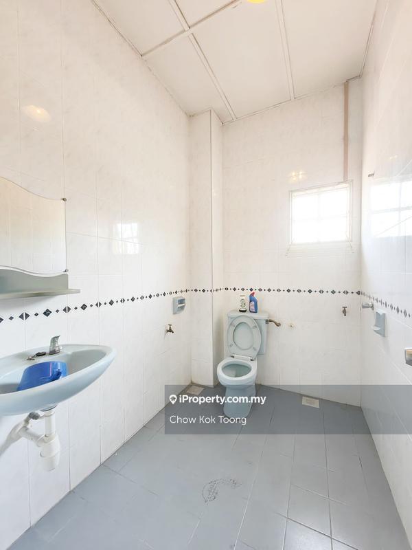 Rumah Teres 2-Tingkat untuk Dijual di Seksyen 9, Shah Alam oleh Chow Kok Toong - iProperty.com.my