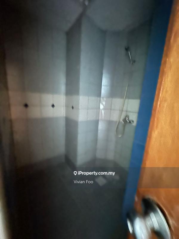 Service Residence for Sale in Amcorp Serviced Suites by Vivian Foo - iProperty.com.my