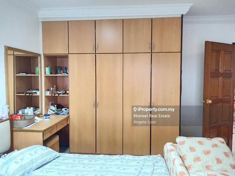 Rumah Berangkai 2 Tingkat untuk Dijual di Taman Megah, Petaling Jaya oleh Angela Looi - iProperty.com.my