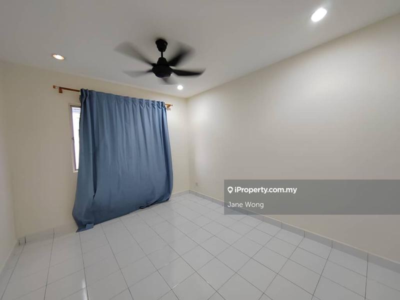 For Sale - Puncak Nusa Kelana