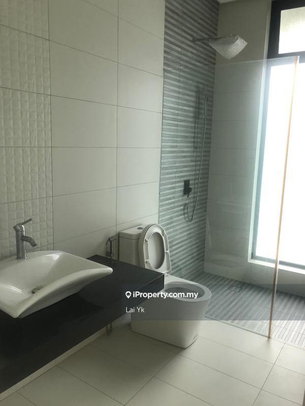 Bungalow House for Sale in Subang Heights, Subang Jaya by Lai Yk - iProperty.com.my