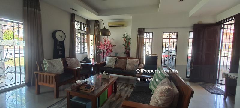 Rumah Berkembar untuk Dijual di Taman Equine, Seri Kembangan oleh Philip Wong - iProperty.com.my