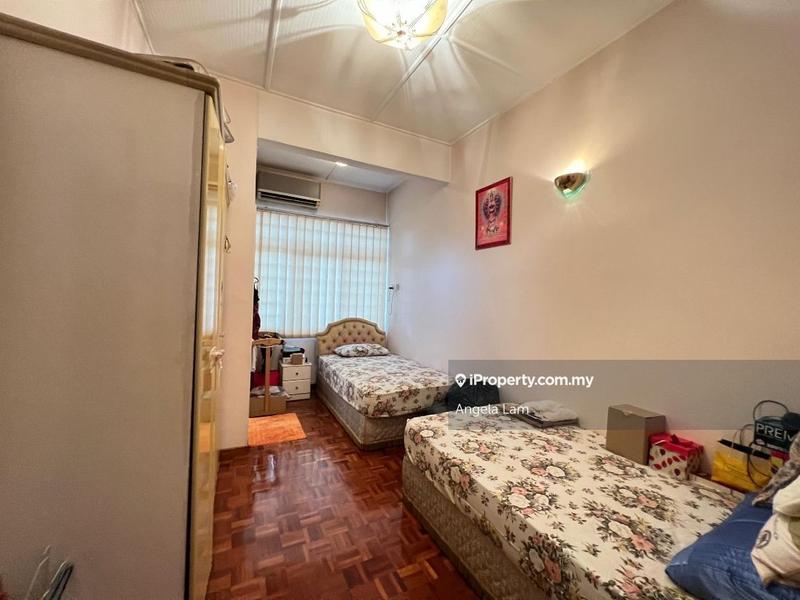 Rumah Teres 2-Tingkat untuk Dijual di SS 25, Taman Mayang, Petaling Jaya oleh Angela Lam - iProperty.com.my