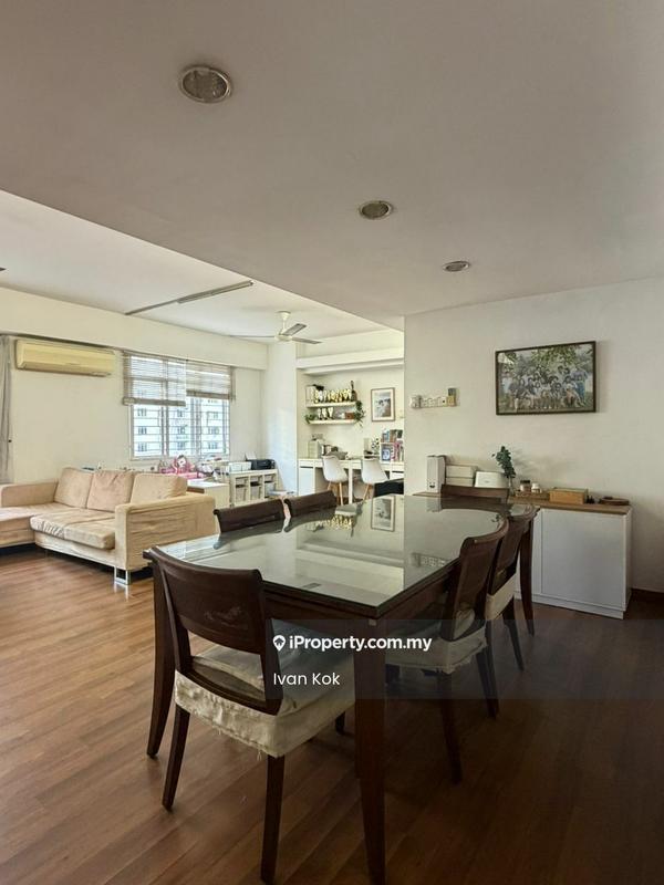 Condominium for Sale in Kelana Puteri by Ivan Kok - Living Room - iProperty.com.my
