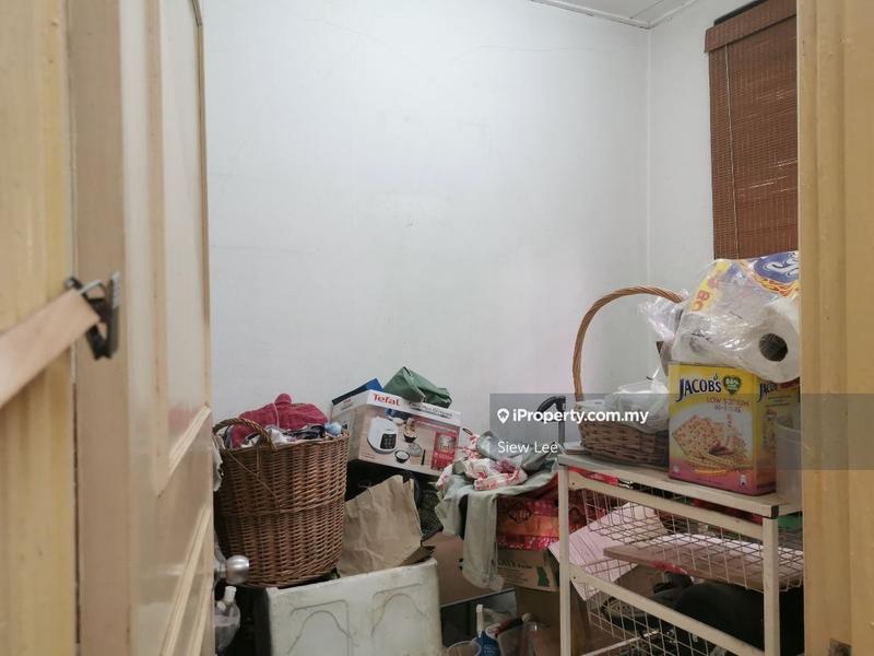 Bungalow House for Sale in Saujana Akasia, Sungai Buloh by Siew Lee - iProperty.com.my