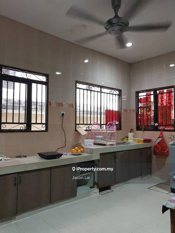 Bungalow House for Sale in Bukit Rahman Putra, Sungai Buloh by Jason Lai - iProperty.com.my