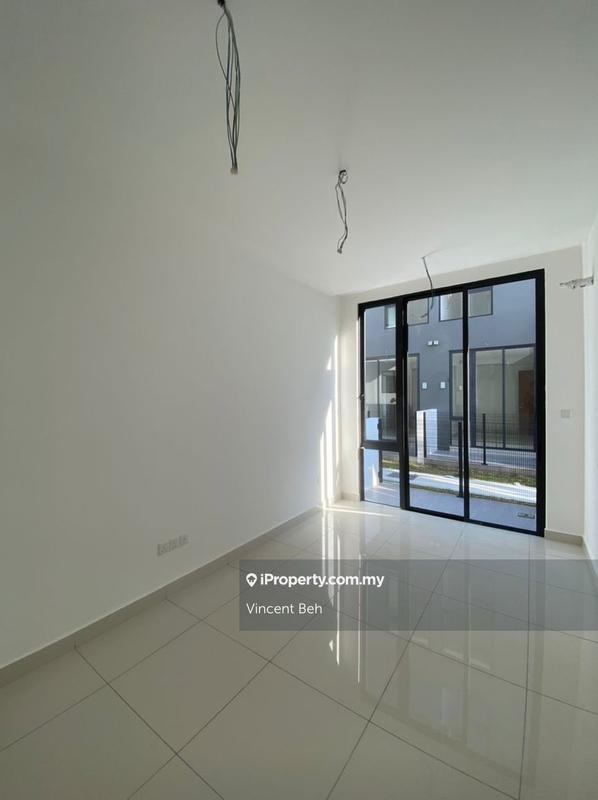 Rumah Berangkai 3 Tingkat untuk Disewa di BANDAR PUCHONG JAYA, Puchong oleh Vincent Beh - iProperty.com.my