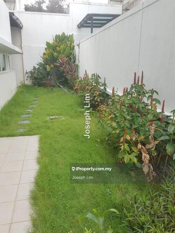 Rumah Berkembar untuk Dijual di Bandar Kinrara Seksyen 1, Bandar Kinrara oleh Joseph Lim - iProperty.com.my