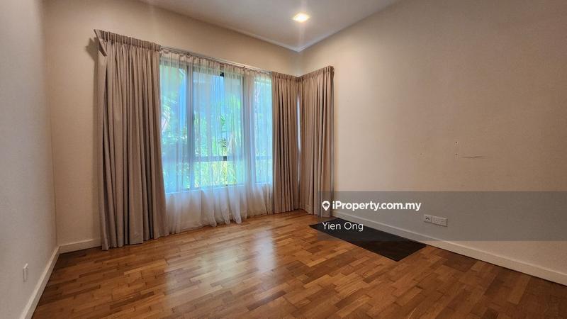For Sale - Ara Hill Condominium