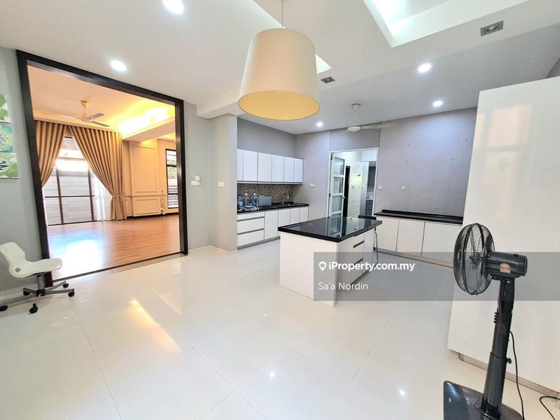 Rumah Berangkai 2 Tingkat untuk Dijual di Bukit Jelutong, Shah Alam oleh Sa'a Nordin - iProperty.com.my