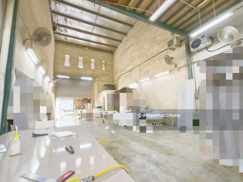 For Sale - mutiara emas 5 mount austin