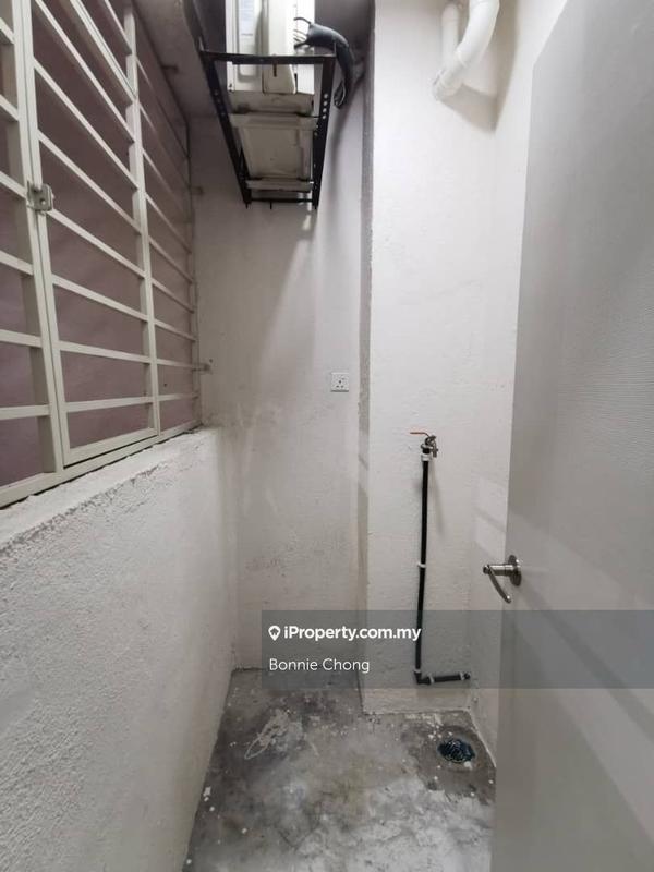 Service Residence for Sale in Centrestage Designer Suite by Bonnie Chong - iProperty.com.my