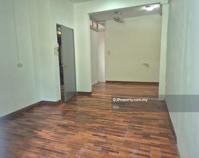 Rumah Berangkai 2 Tingkat untuk Dijual di Tropicana Golf & Country Resort, Tropicana oleh Ally - iProperty.com.my