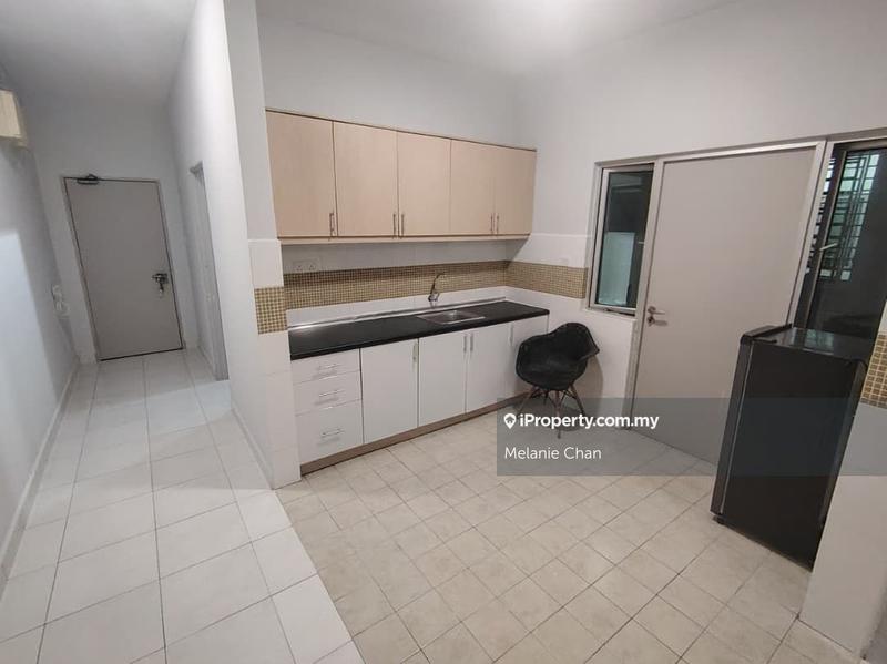 For Rent - Metropolitan Square