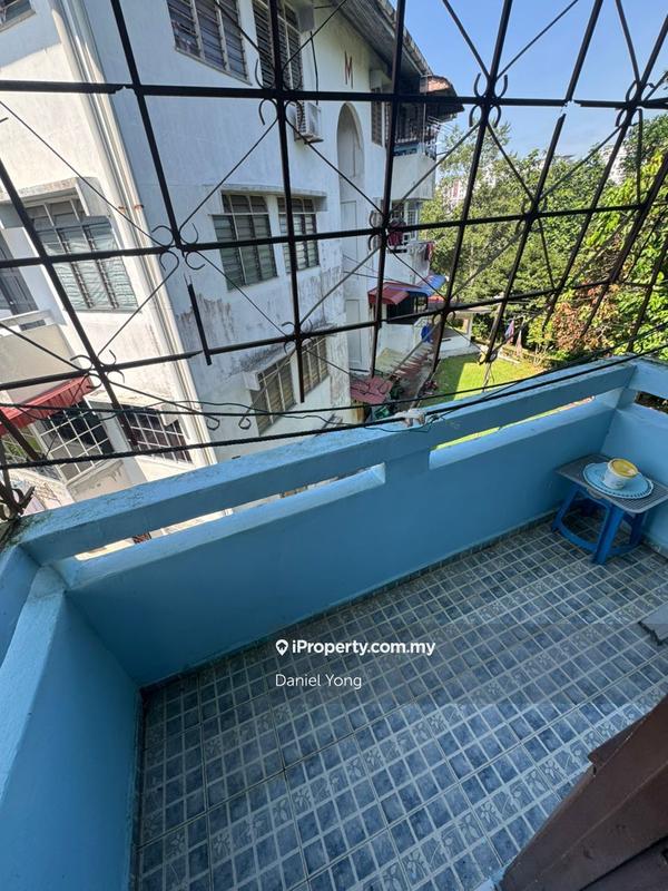 For Sale - Flat Taman Perling