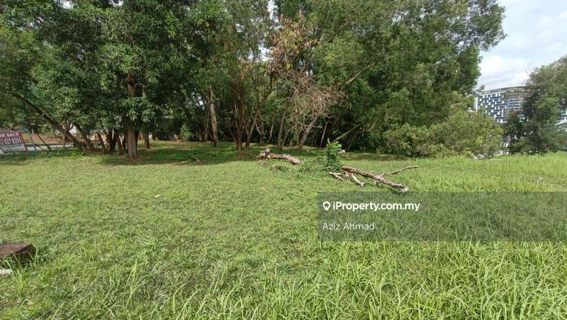 Bungalow Land for Sale in Presint 8, Presint 8 by Aziz Ahmad - iProperty.com.my