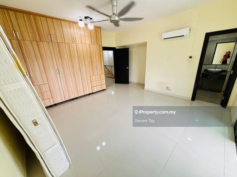 Rumah Teres 2.5-Tingkat untuk Dijual di Taman Meranti Jaya, Puchong oleh Steven Tay - iProperty.com.my