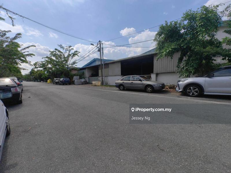 For Sale - Kawasan Perindustrian Pengkalan