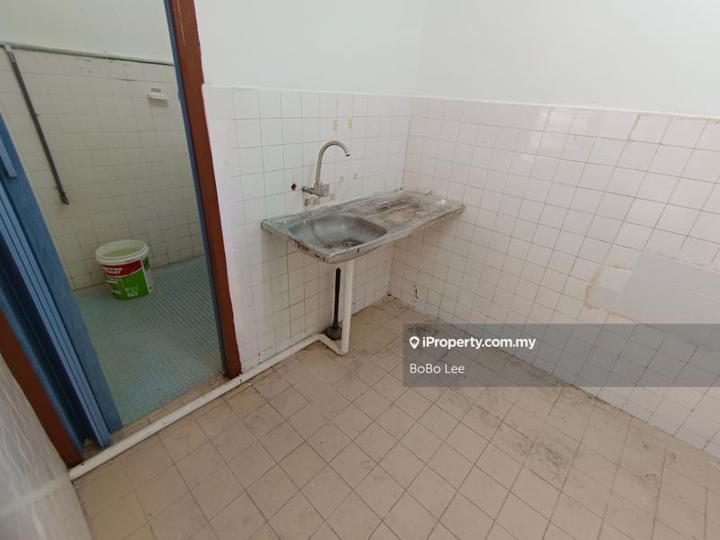 Pangsapuri untuk Dijual di Pangsapuri Mawar oleh BoBo Lee - iProperty.com.my