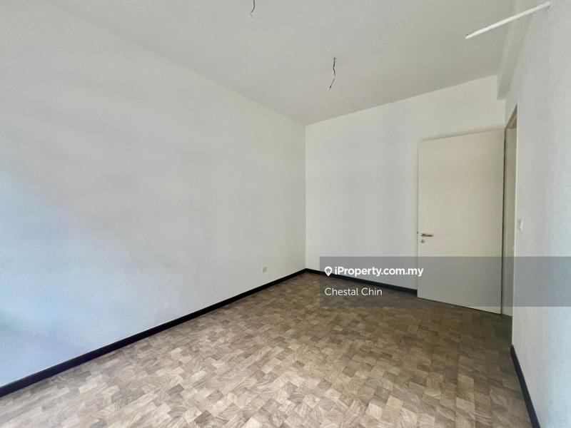 Rumah Bandar untuk Dijual di Taman Bukit Serdang, Seri Kembangan oleh Chestal Chin - iProperty.com.my