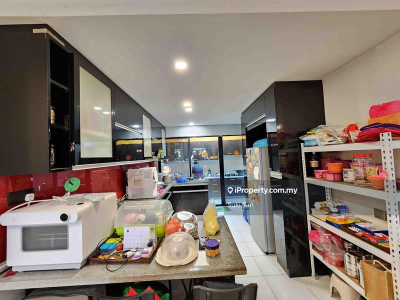 3-storey Terraced House for Sale in Lake Fields, Sungai Besi by Suki Tan - iProperty.com.my