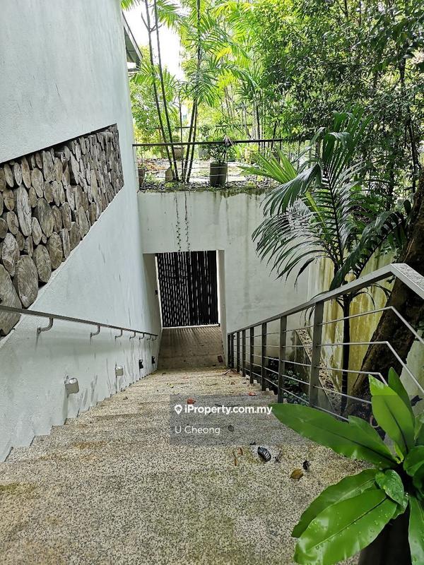 Bungalow House for Sale in Serdang, Seri Kembangan by U Cheong - iProperty.com.my